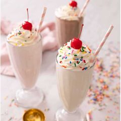 A picture of Best milkshake ever 😋😋😋😋.