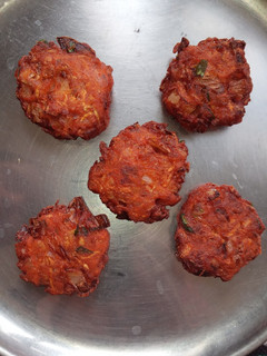 சுரைக்காய் வடை (Suraikkaai vadai recipe in tamil) செய்முறை முக்கிய புகைப்படம்