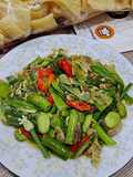 Tumis lompong ebi udang petai