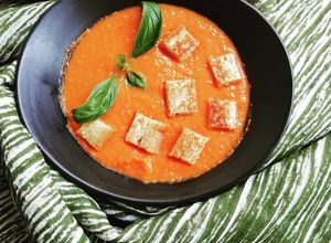 รูปของ อาหารนานาชาติ 2019 16.Domaća juha od rajčice (Tomato soup)