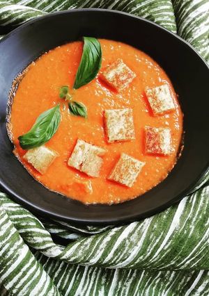รูปของ อาหารนานาชาติ 2019 16.Domaća juha od rajčice (Tomato soup)