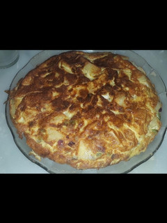 Una foto de Tortilla de papa hervida 😋