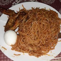 A picture of Simple Spaghetti with egg.