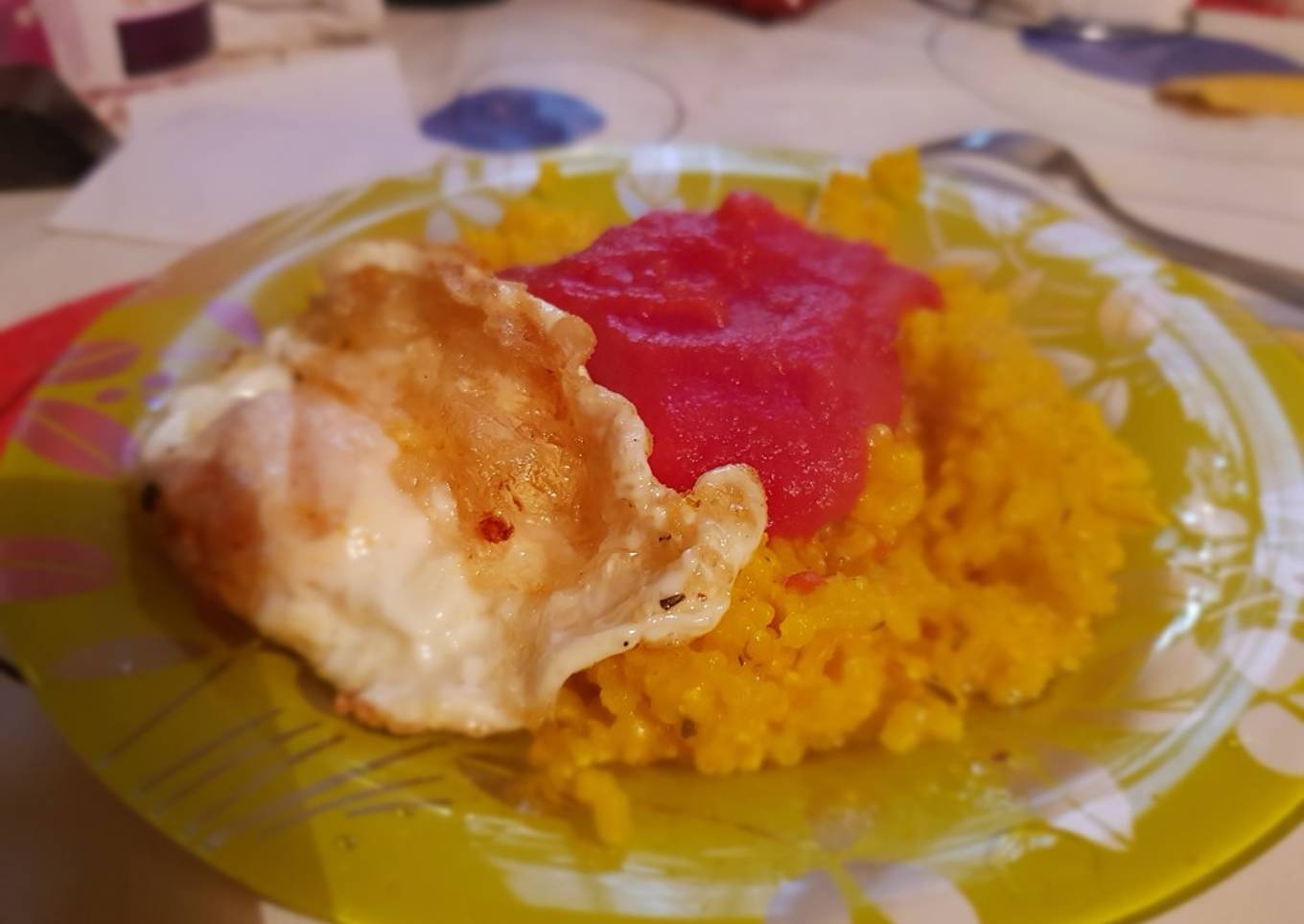 Arroz con huevo frito