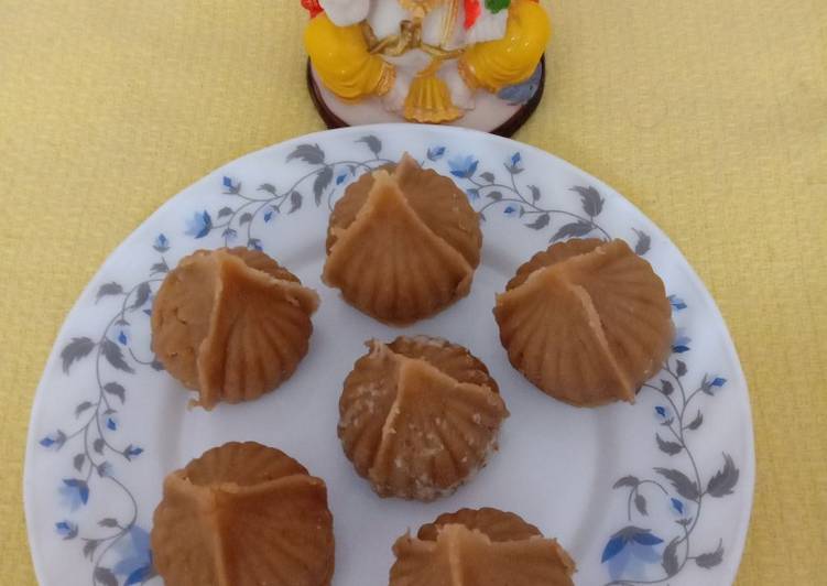 How to Prepare Homemade Vita Marie gold biscuits Modak