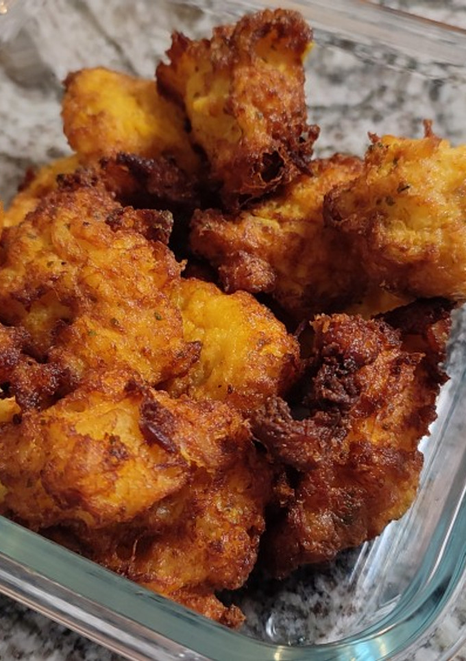 Una foto de Buñuelos de calabaza y bacalao