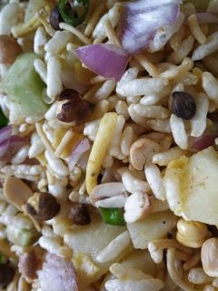 মশলা মুড়ি (Mashla muri recipe in Bengali) রেসিপির প্রধান ছবি