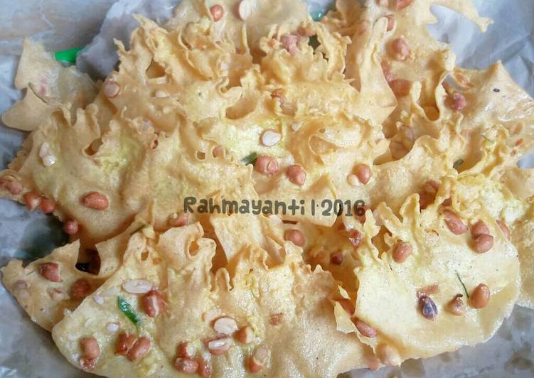 Peyek Kacang Renyah