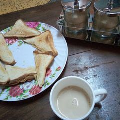 A picture of Avocado sandwich toast(Breakfast).