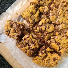 A picture of Chocolate chip squares.