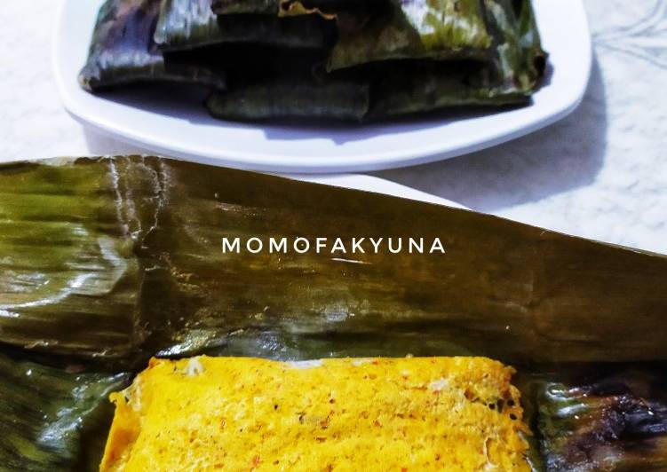 Pepes ikan teri basah