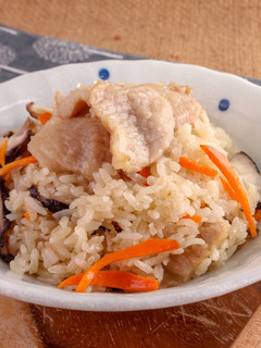 【厚生廚房】麻油松阪肉飯 的食譜成品照片