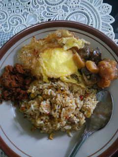 Foto resep Nasi goreng sederhana