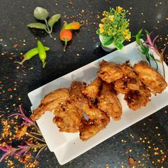 A picture of Spicy chicken wings.