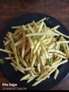 ફ્રેન્ચ ફ્રાઈસ (French Fries Recipe In Gujarati) રેસીપી મુખ્ય ફોટો