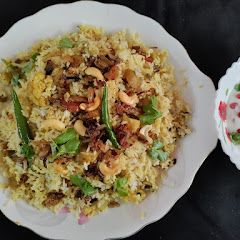 A picture of Mixed veg biryani.