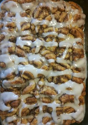 A picture of Cinnamon roll casserole.