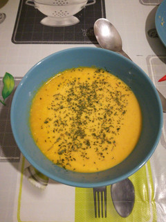 Una foto de Crema de zanahoria al curry