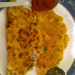 Makai ka cheela / corn pancakes A picture of Makai ka cheela / corn pancakes.