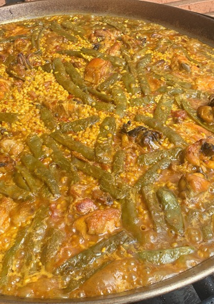 Una foto de Paella Valenciana