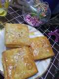 Sweet cheese pocket samosa