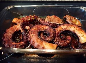Una foto de Pulpo al horno 🐙🐙🐙
