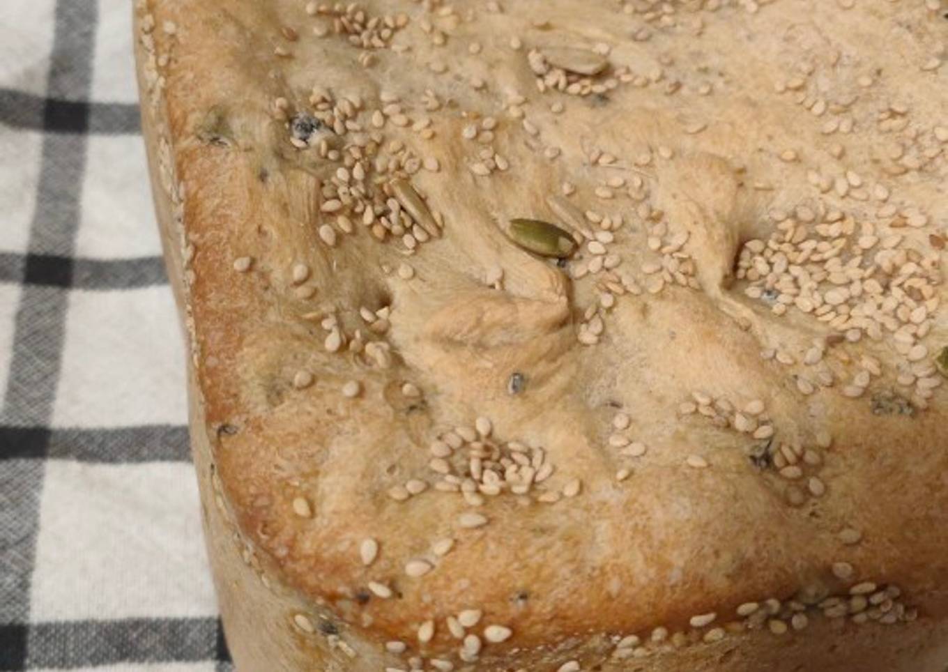 Pan con olivas negras