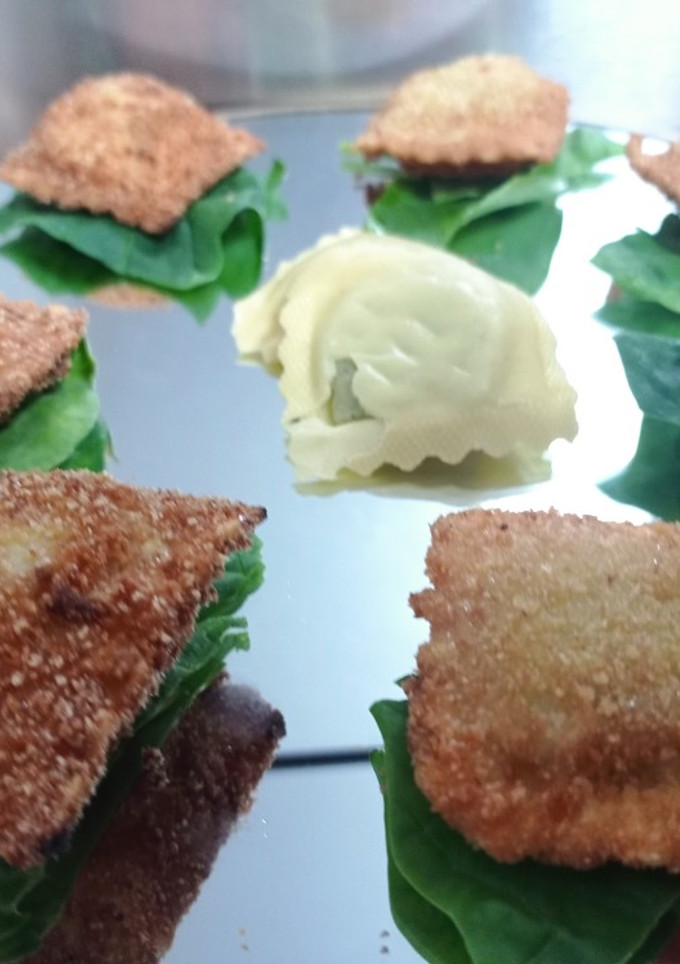 Una foto de Raviolis rellenos al gusto rebozados