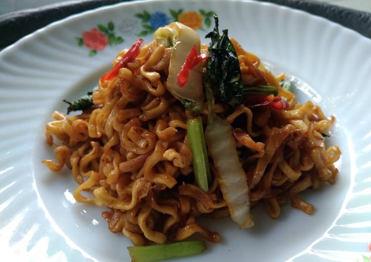 Mie Goreng Bumbu Racik Pedas