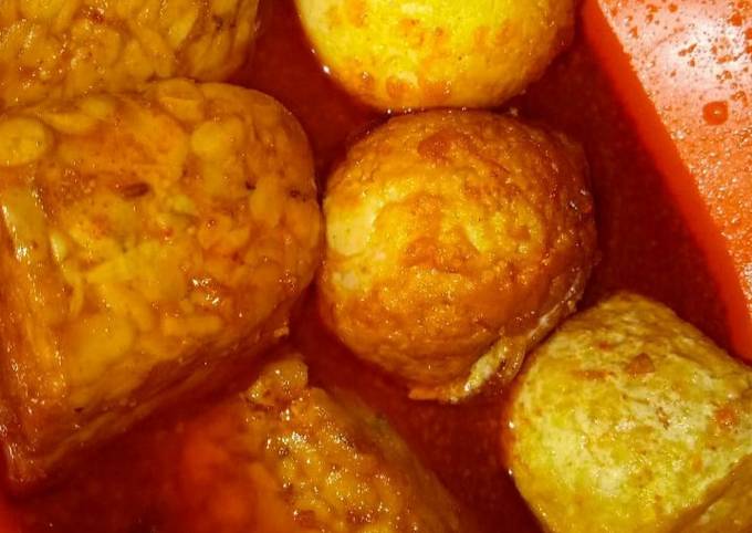 Resep Telur  tahu  tempe  balado oleh Gina prahartini Cookpad