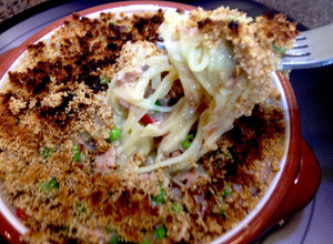 A picture of Tuna & Noodle Crusted Casserole.