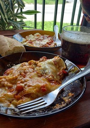Una foto de Lasaña con salsa boloñesa