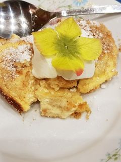 Édes tejfölben sült túrógombóc recept fotója