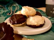 A picture of basic cookies
