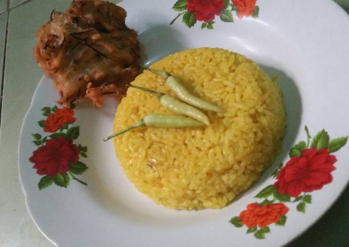 Nasi Kuning Harum gurih (Versi : Rice Cooker)