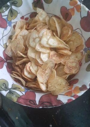 केले की चिप्स (Kele ke chips recipe in hindi) रेसिपी मुख्य फोटो