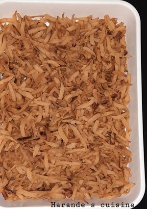 A picture of Coconut flakes (kwakumeti).
