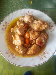 Una foto de Pollo a la cerveza en olla rápida