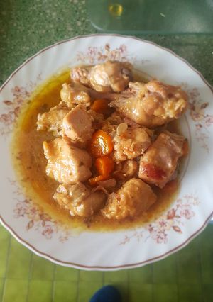 Una foto de Pollo a la cerveza en olla rápida