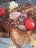 Tostadas francesas de pera cerezas y banano sin huevo..😍🍞🍌🍐🍒🍶