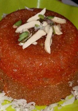 रवा केसरी (Rava kesari recipe in Hindi) रेसिपी मुख्य फोटो