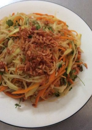 Hình của món xoài xanh cùng Ruốc sấy cay.