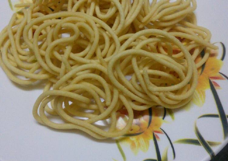 Steps to Make Favorite Crispy Murukku