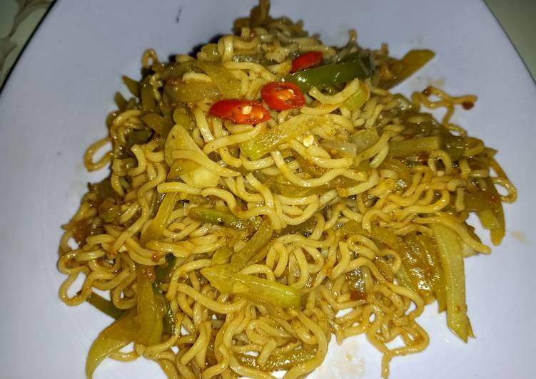 Langkah Mudah untuk Menyiapkan Tumis labu mie goreng, Bikin Ngiler