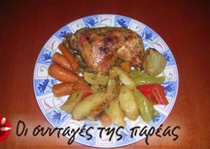 κύρια φωτογραφία συνταγής Κοτόπουλο στη γάστρα με αρωματικές πατάτες