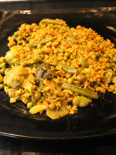 Una foto de Espelta refinada con verduras