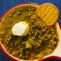 A picture of Detox Turmeric lentils soup.