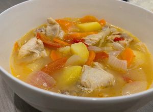 รูปของ ซุปไก่ใส่มันฝรั่ง