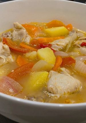 รูปของ ซุปไก่ใส่มันฝรั่ง