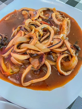 Langkah Mudah untuk Membuat Resep Cumi saus tiram simple dan praktis yang Menggugah Selera Anti Ribet, Mantap Sekali